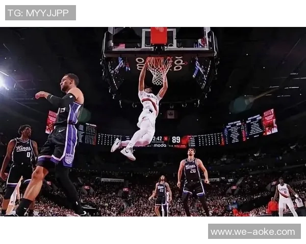 2000年湖人与开拓者季后赛第七场对决的精彩时刻回顾与分析